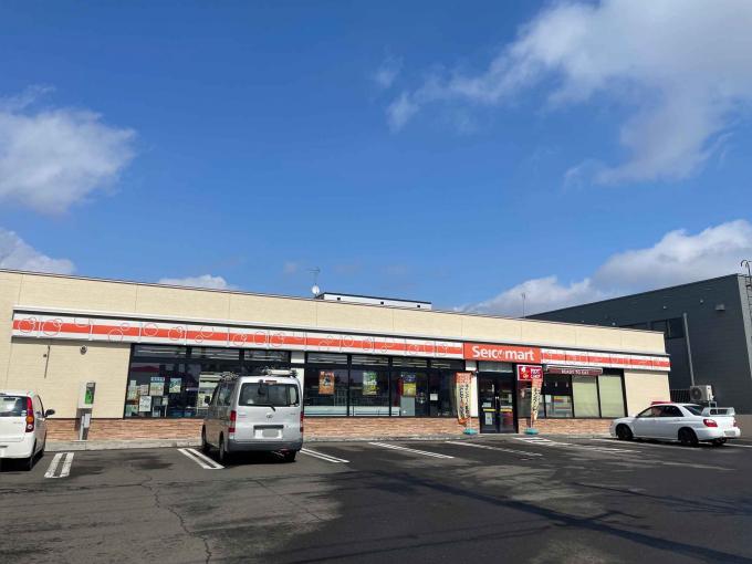 セイコーマート厚別南4丁目店　徒歩5分