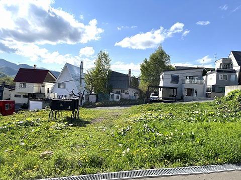 東側道路より本件撮影 東側道路より本件撮影