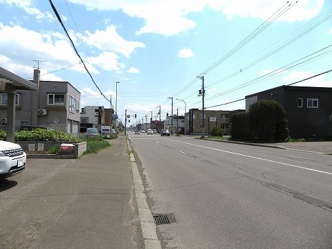 南西側前面道路 南西側前面道路