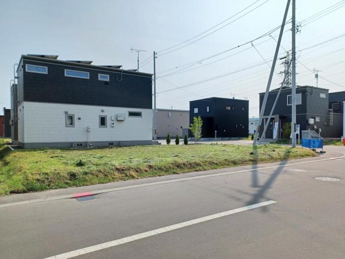 千歳市富丘3丁目 3-1号地 北西角地(2025.6撮影) 千歳市富丘3丁目 3-1号地 北西角地(2025.6撮影)