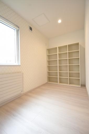 ホール(居住中のため家具削除し、CGで加工) ホール(居住中のため家具削除し、CGで加工)