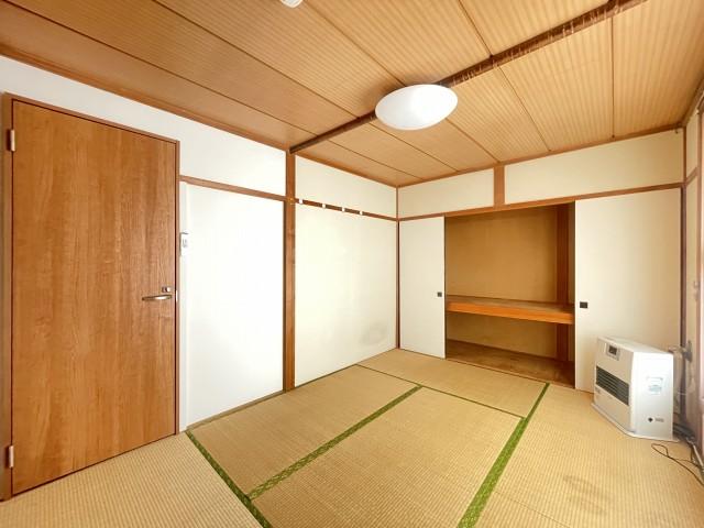 【1階和室】2面採光で日当たり◎ 【1階和室】2面採光で日当たり◎