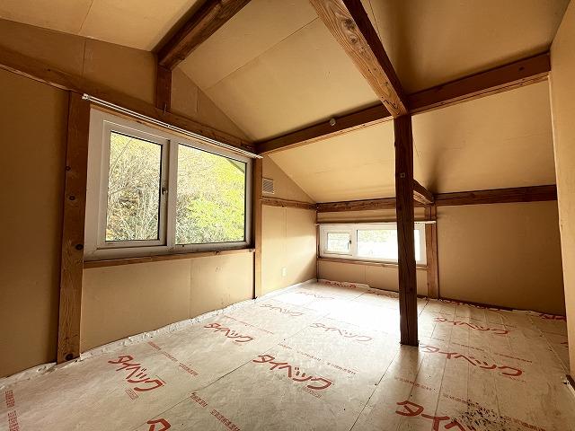 2階屋根裏部屋②☆ 2階屋根裏部屋②☆