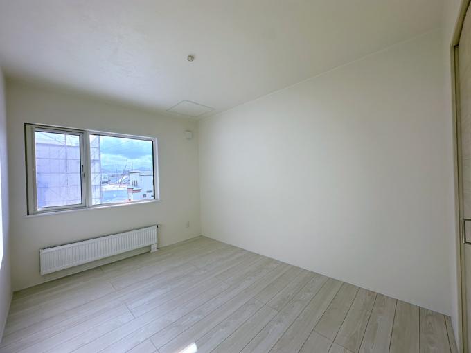 洋室Aは6帖で、物入付きのお部屋です。 洋室Aは6帖で、物入付きのお部屋です。