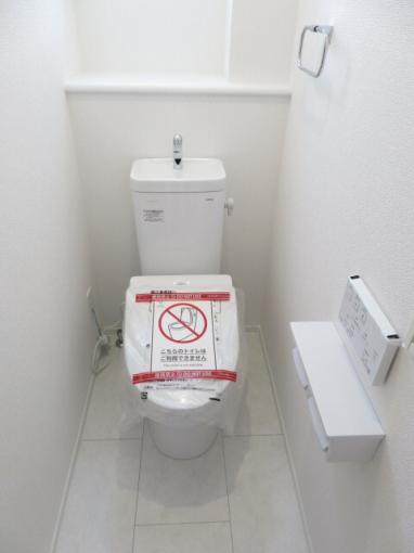 トイレは2ヵ所! トイレは2ヵ所!
