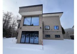 北海道札幌市南区簾舞96-1 の売買中古一戸建物件詳細はこちら