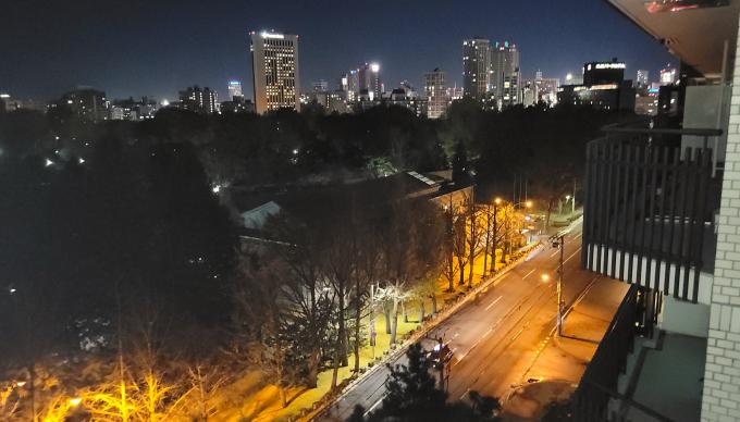 7階バルコニーからの絶景の夜景眺望です眼下には中島公園
