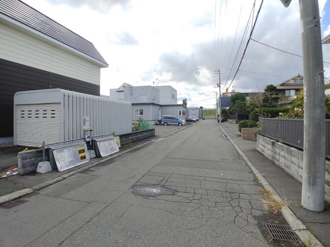 東側から現地方向