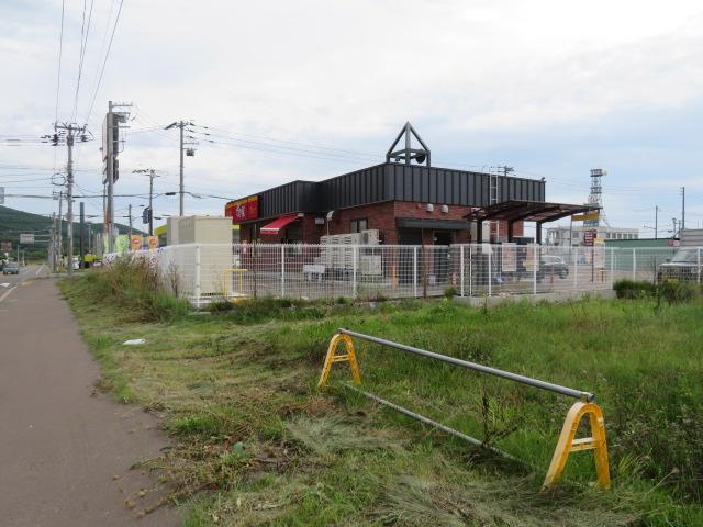 隣地はすき家242号遠軽店