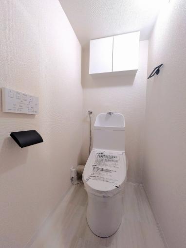 トイレ　洗浄便座付トイレ新規交換