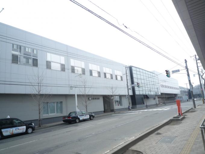 地下鉄南北線「自衛隊前」駅 徒歩10分 地下鉄南北線「自衛隊前」駅 徒歩10分