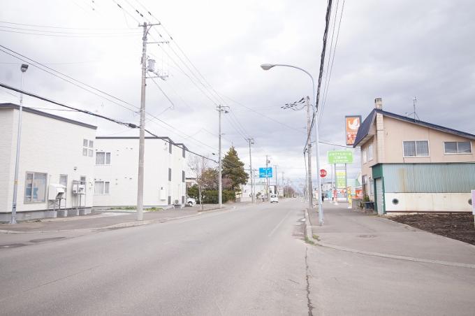 北西側道路 北西側道路