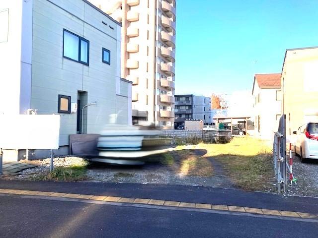 現況：更地、平坦