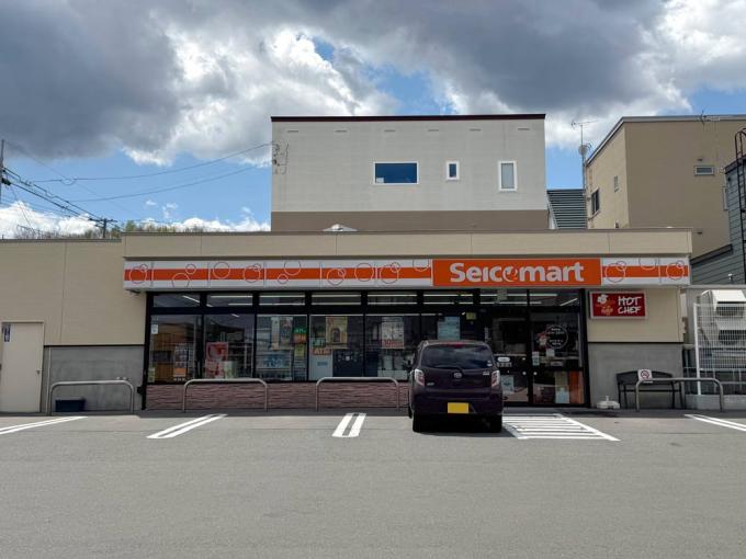 セイコーマート 清田7条店 徒歩8分(600m) セイコーマート 清田7条店 徒歩8分(600m)