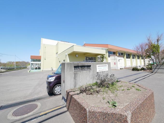 拓北小学校はこちらです。 拓北小学校はこちらです。