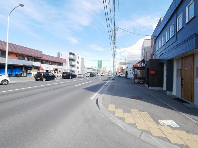下手稲通りに面しております。集客が見込めると思います。