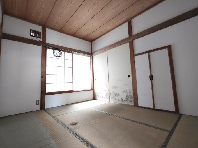 【和室】収納豊富な一室☆