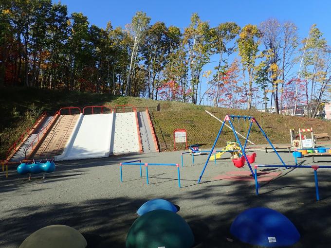 清田南公園 徒歩1分 清田南公園 徒歩1分