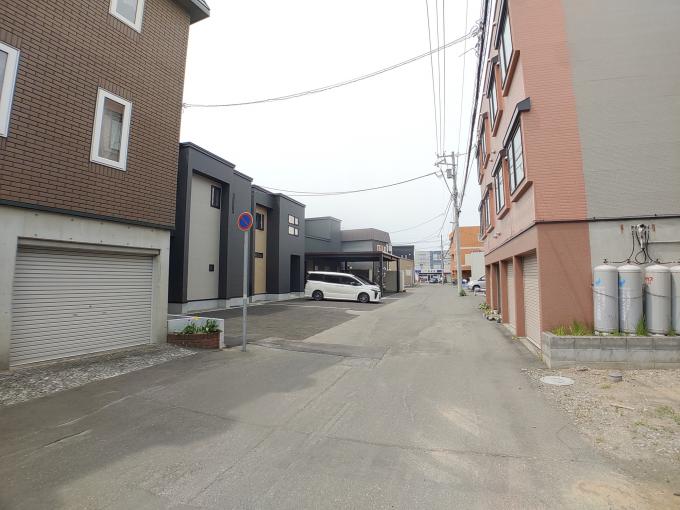 東側から現地方向