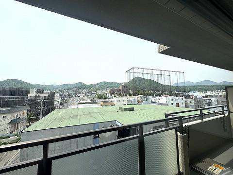 洗濯物も気持ちよく乾く明るい空間♪ 洗濯物も気持ちよく乾く明るい空間♪