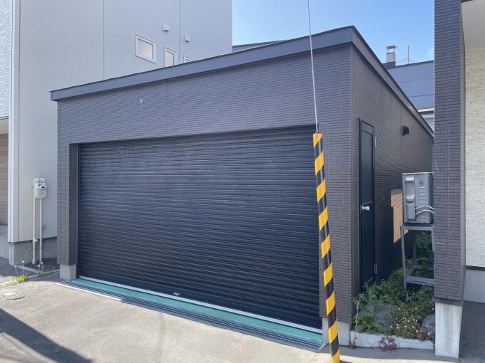 【車庫】横幅:約400㎝、高さ:約210㎝◎ 【車庫】横幅:約400㎝、高さ:約210㎝◎