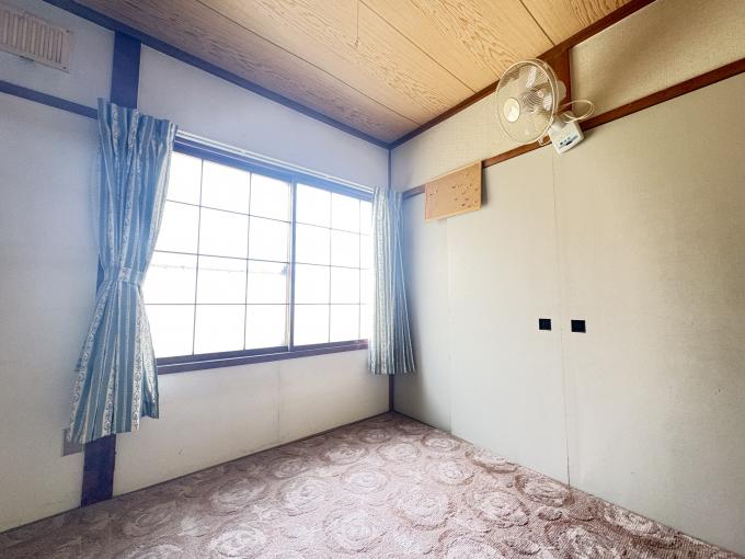 【和室】仕切りを開けて隣の部屋と繋ぐことも可能! 【和室】仕切りを開けて隣の部屋と繋ぐことも可能!