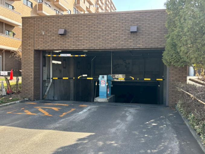 地下駐車場 地下駐車場