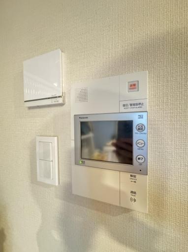 モニター付きハンズフリーインターホン。