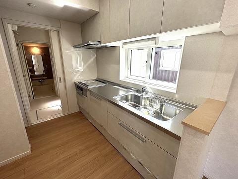 収納力も充実し快適にお料理ができます。