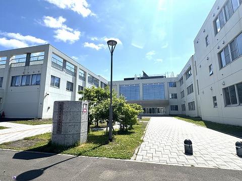 屯田北中学校(徒歩7分)