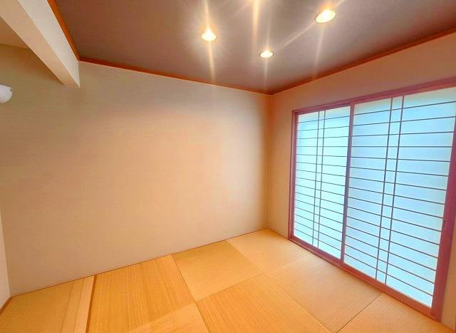【和室】畳で落ち着いた空間です◎ 【和室】畳で落ち着いた空間です◎
