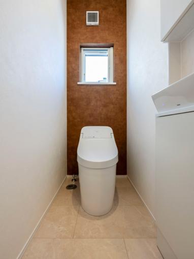 1階トイレはTOTO製 1階トイレはTOTO製