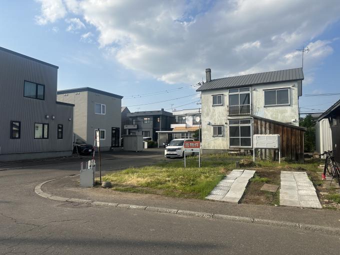 前面道路は全て6m以上の市道