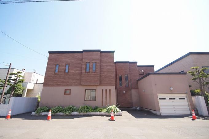 建物83坪・平成9年築・6LDK+2S 建物83坪・平成9年築・6LDK+2S