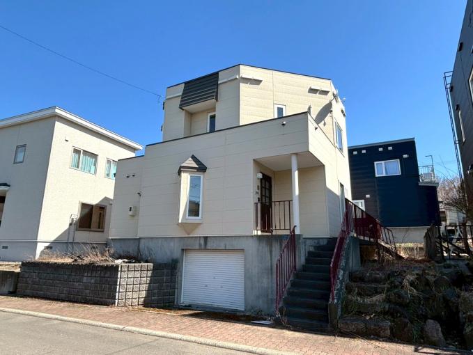 美しが丘の閑静な住宅街に立地♪ 美しが丘の閑静な住宅街に立地♪