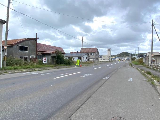 前面道路は国道オロロンライン 前面道路は国道オロロンライン