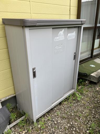 物置には家庭菜園の道具など収納が可能です。 物置には家庭菜園の道具など収納が可能です。