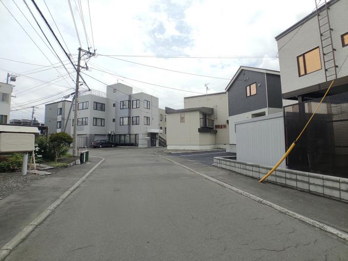 西側から現地方向