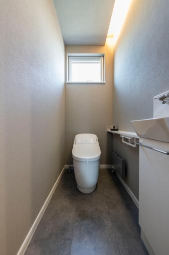 WC WC