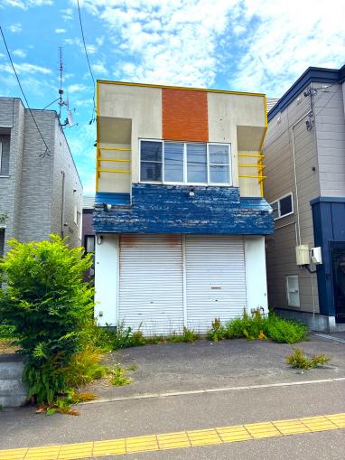 建ぺい率60%、容積率200%、建築条件はございません 建ぺい率60%、容積率200%、建築条件はございません