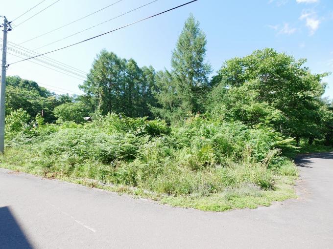 角地に位置しております。 角地に位置しております。