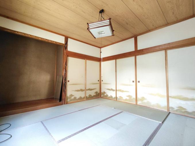 【1階和室①】ふすまを開けて16畳として活用可能! 【1階和室①】ふすまを開けて16畳として活用可能!