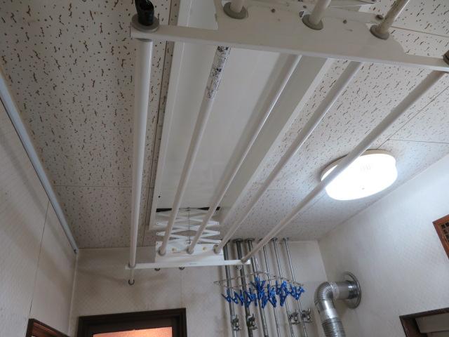 洗面所上部 室内物干し 洗面所上部 室内物干し