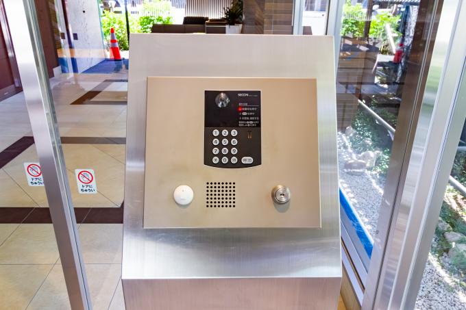 オートロック完備で防犯面でも安心です。 オートロック完備で防犯面でも安心です。