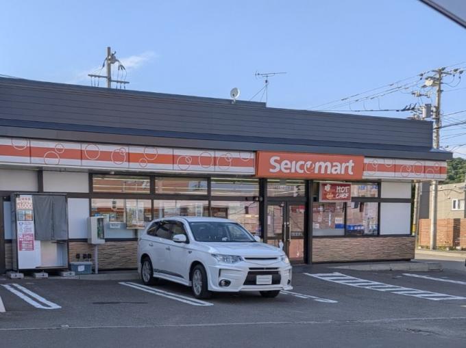 セイコーマート南沢5条店　徒歩10分