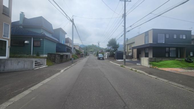 前面道路を含む現地