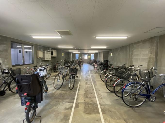 駐輪場 駐輪場