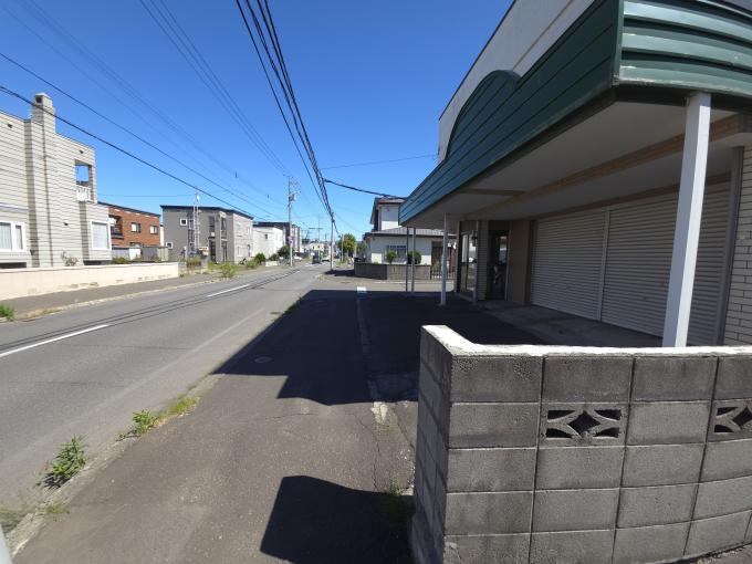 【現地土地写真】閑静な住宅街のため子育て世帯にも安心 【現地土地写真】閑静な住宅街のため子育て世帯にも安心
