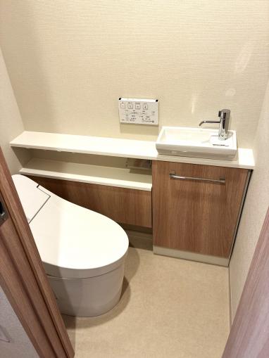 節水型タンクレストイレ 節水型タンクレストイレ