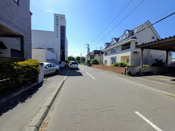 【前面道路】前面道路は約9mの幅員 【前面道路】前面道路は約9mの幅員